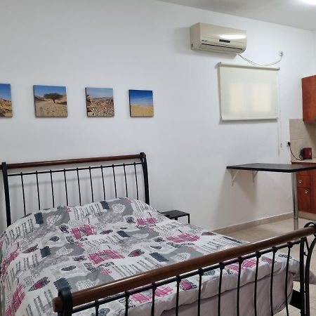הבית באלרואי Appartement Risjon Letsion Buitenkant foto
