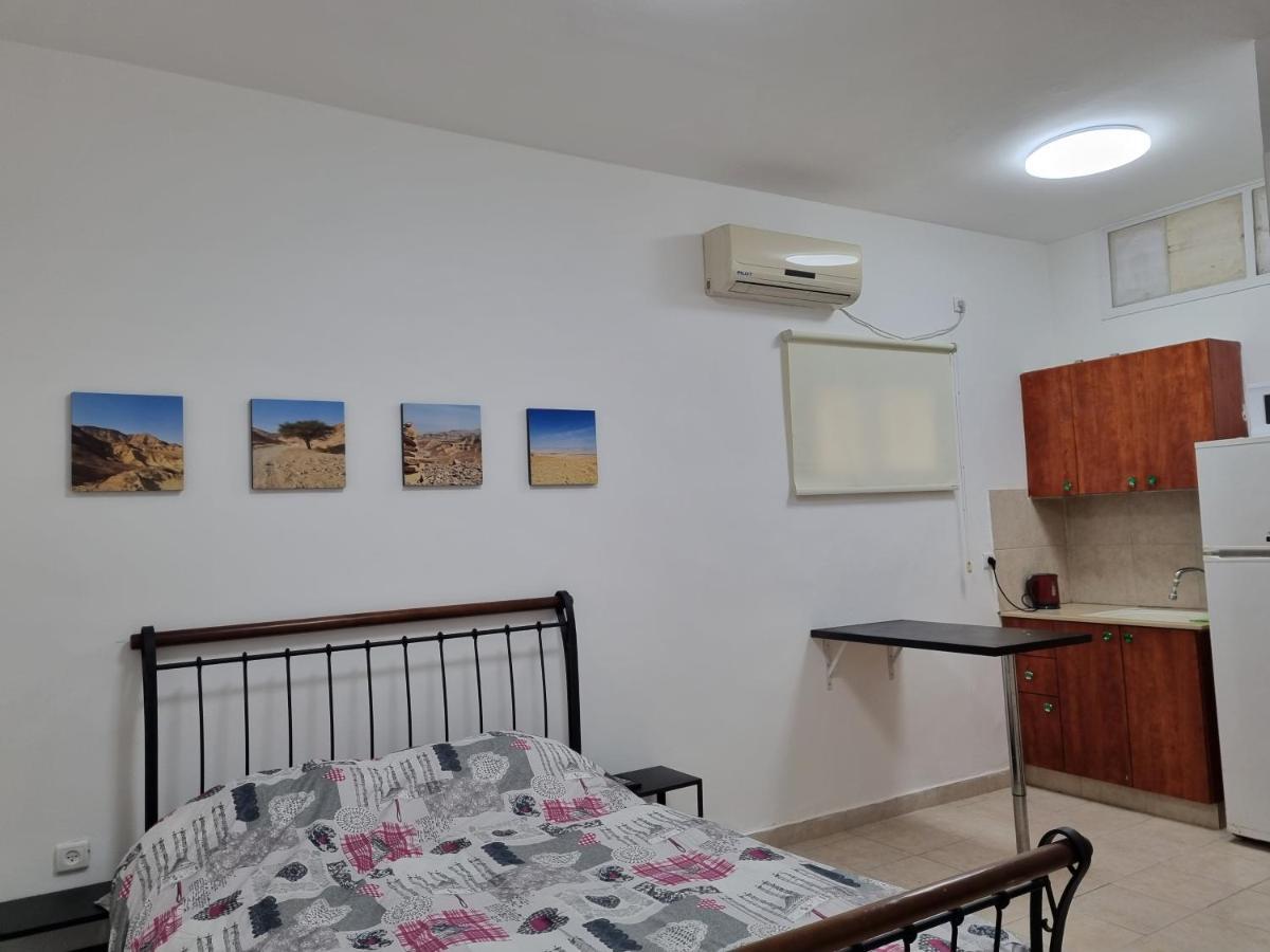הבית באלרואי Appartement Risjon Letsion Buitenkant foto